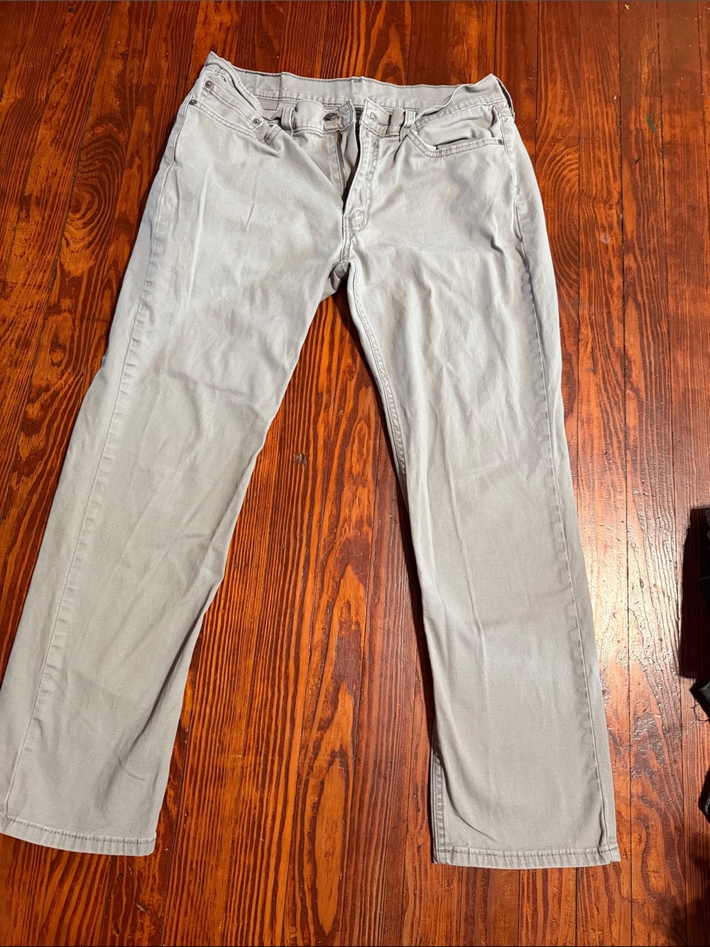 Men's Straight Jeans in Light Gray - Classic Everyday Style